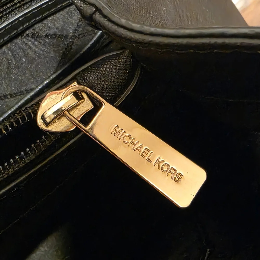Michael Kors Black Tote Bag - Picture 7 of 15